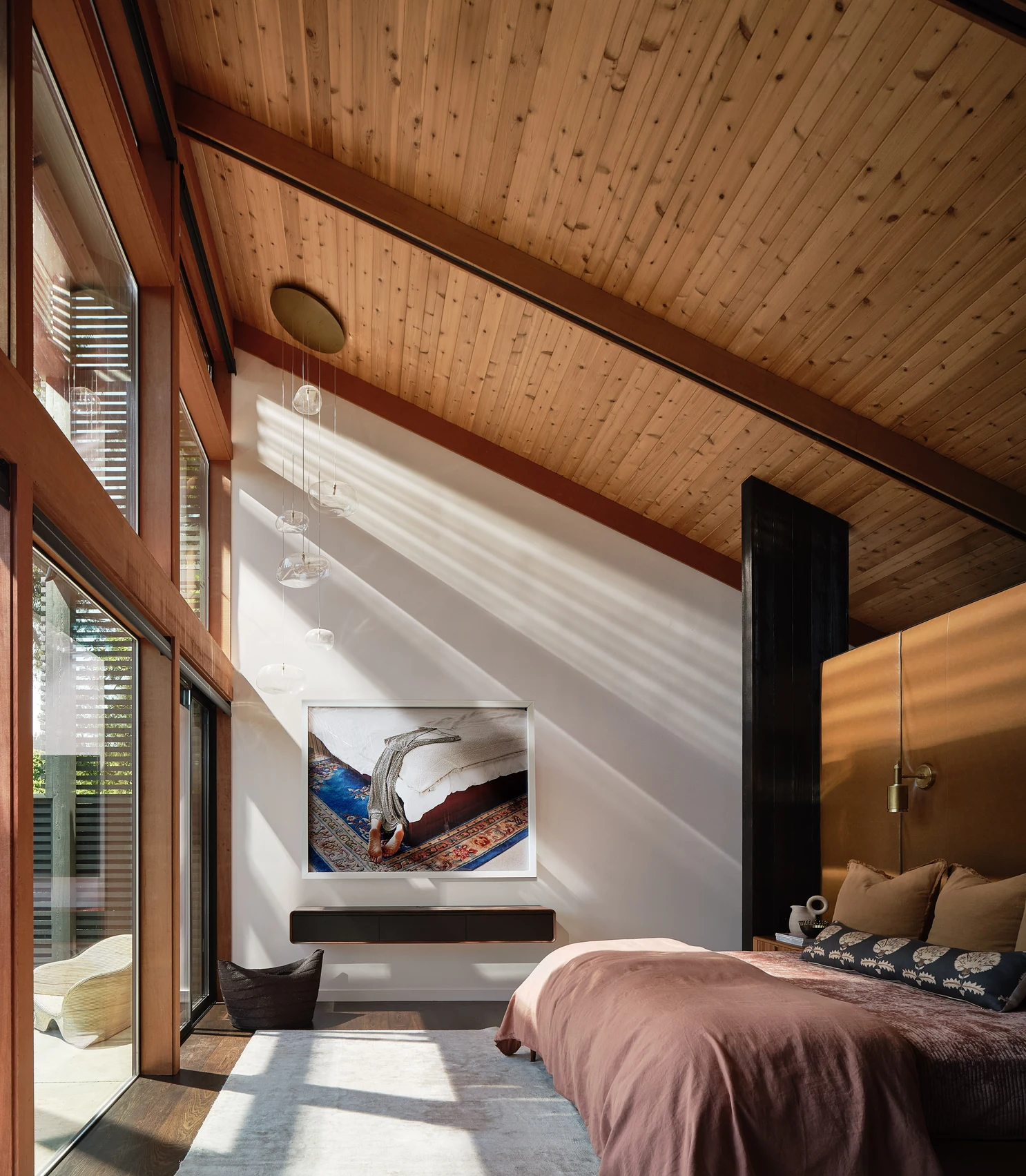 Tree House Edge - A Study in Contrast